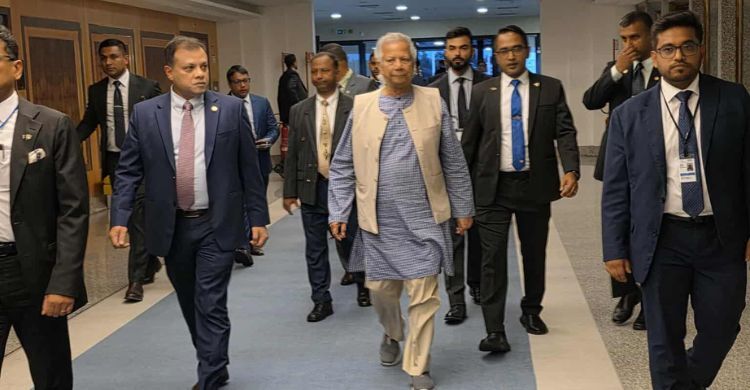 ইতালি সফর শেষে দেশের পথে প্রধান উপদেষ্টা