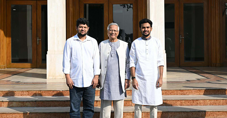 মাহফুজ-আসিফের সম্মানে প্রধান উপদেষ্টার মধ্যাহ্নভোজ