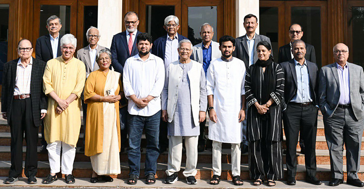 মাহফুজ-আসিফের সম্মানে প্রধান উপদেষ্টার মধ্যাহ্নভোজ