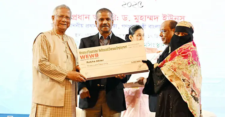 যে দেশে লোক পাঠাতে যাই, প্রথম কথা তোমাদের কাগজপত্র সব জাল