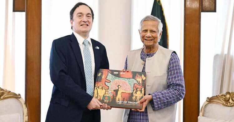 ফুটবলের সম্পর্ক কাজে লাগিয়ে দ্বিপাক্ষিক সহযোগিতা বাড়াতে পারি