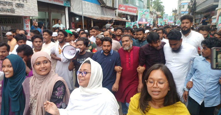 একটি পক্ষ আওয়ামী লীগের ফ্যাসিবাদ কায়েমের চেষ্টা করছে