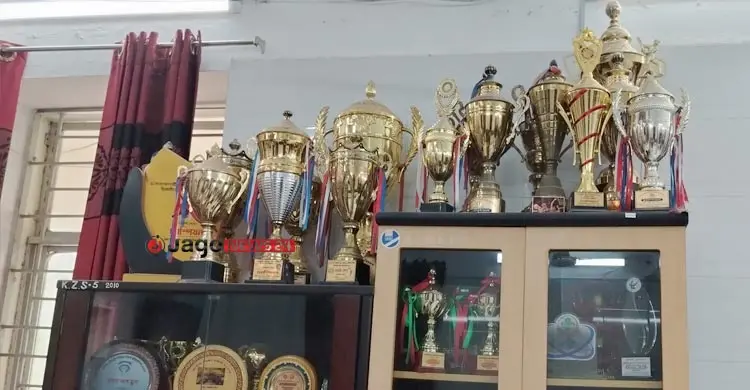 ১৪০ বছরে যে স্কুল গড়েছে প্রধানমন্ত্রী থেকে ক্রীড়াতারকা