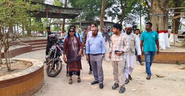 ময়মনসিংহের সেই মিনি চিড়িয়াখানা বন্ধ, যন্ত্রণায় ছটফট করছে ভালুকটি