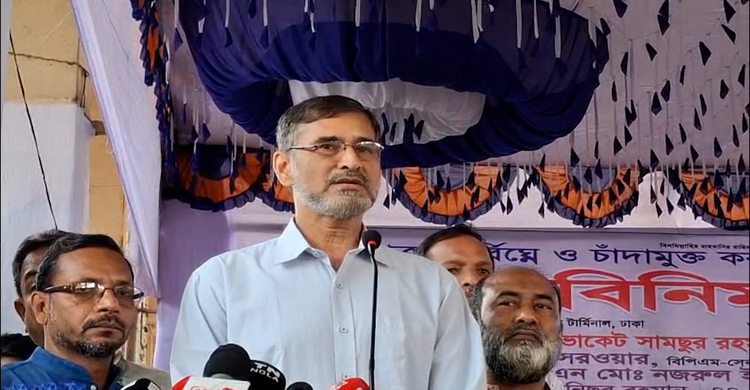 গার্মেন্টস শ্রমিকদের ছুটির বিষয়ে যে অনুরোধ জানালেন ডিএমপি কমিশনার