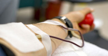 সুস্থ থাকতে রক্তদান