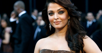 I am a working mother, not focused on comeback: Aishwarya