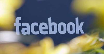 Facebook tests Snapchat-like disappearing posts