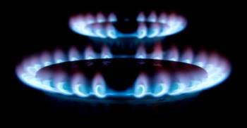 Gas burner blast injures 5 in city