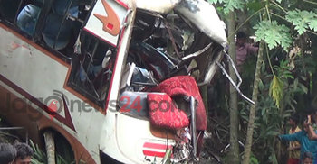 ফরিদপুরে ২ বাসের মুখোমুখি সংঘর্ষ : নিহত ২
