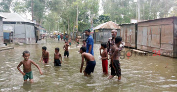 যমুনা নদীর পানি বিপদ সীমার উপরে