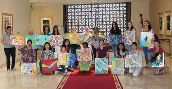 আবুধাবির জাদুঘরে জ্যোতির ছবি