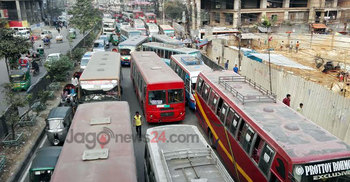 মতিঝিলে অসহনীয় যানজট, যাত্রী ভোগান্তি