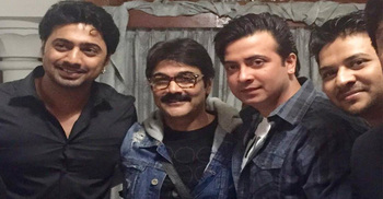 সৌজন্য সাক্ষাতে দুই বাংলার চিত্রনায়কেরা