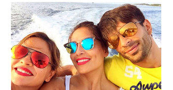 গোপন অভিসারে বিকিনিতে বিপাশা বসু (দেখুন ছবিতে)