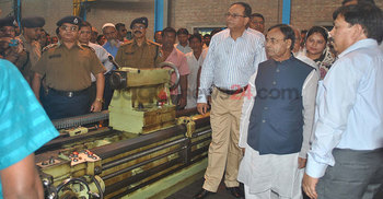 রেলে যাত্রী পরিবহন ক্ষমতা বৃদ্ধি করা হবে: রেলমন্ত্রী