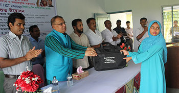 সাতক্ষীরায় আইটি প্রশিক্ষণ বিষয়ক কর্মশালা