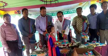 কমলগঞ্জে শিক্ষা উপকরণ বিতরণ