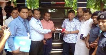প্রাণ ও স্কয়ার`র সৌজন্যে হবিগঞ্জ পুলিশকে পিকআপ প্রদান