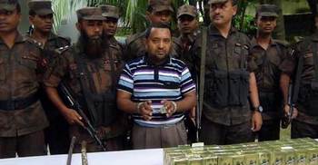 বিজয়নগরে অস্ত্রসহ মাদকসম্রাট আটক