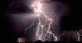 গাজীপুরে বজ্রপাতে ২ জন নিহত