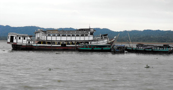 বিদ্যুৎ ও পানি সঙ্কটে নাকাল রাঙ্গামাটিবাসী