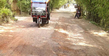 কুড়িগ্রামের রাজারহাট সড়কের বেহাল দশা