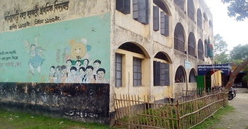 প্রধান শিক্ষকবিহীন চলছে জয়পুরহাটের ৪০টি স্কুল