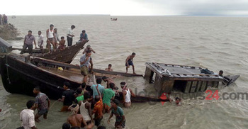 মনপুরায় ট্রলারডুবি : আরো এক কিশোরের মরদেহ উদ্ধার