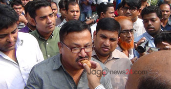 ফরিদপুরে আনন্দ মিছিল ও মিষ্টি বিতরণ