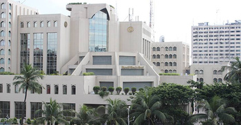 1 killed in Hotel Ruposhi Bangla roof collapse