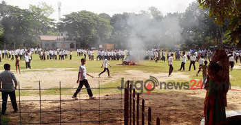শিক্ষককে পেটালো অভিভাবক