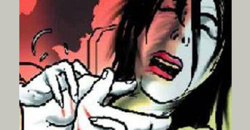 যৌতুকের দাবিতে স্ত্রীকে হত্যা করলেন পুলিশ কনস্টেবল