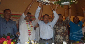 বেগমগঞ্জে বিএনপির পাঁচ শতাধিক নেতাকর্মীর আ.লীগে যোগদান