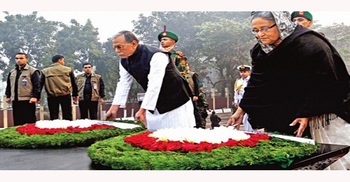 President-PM pay respect to martyred intellectuals