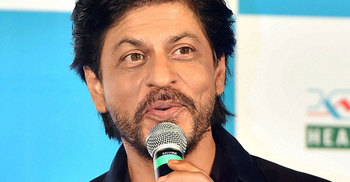 Shahrukh ducks question on intolerance