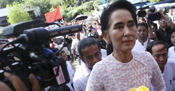 Myanmar leader congratulates Suu Kyi