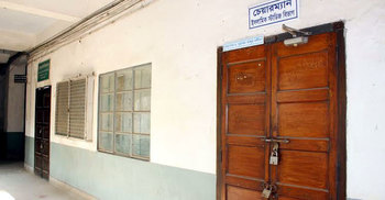 37 varsity’s deadlock continues 