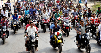 বগুড়ায় যুবলীগ চেয়ারম্যানকে রাজকীয় অভ্যর্থনা