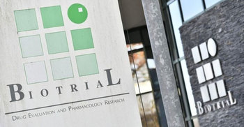 French brain-dead drugs trial man dies