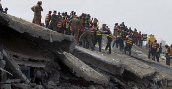 Death toll from building collapse in Pakistan rises to 53