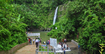 মাধবকুণ্ডের ঝর্ণাতলে