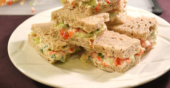 বিকেলের নাস্তায় ঝটপট মিনি স্যান্ডউইচ