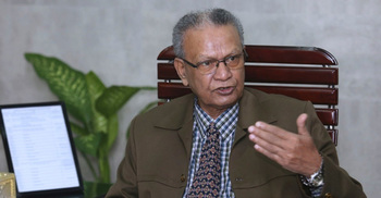 People urged not to go abroad through sea