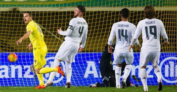 Real lose ground with defeat by Villarreal