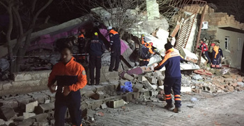 Deadly bomb hits Turkey police building