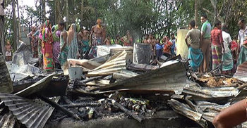 গাইবান্ধায় আগুনে পুড়ে মা-মেয়ের মৃত্যু 