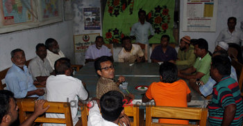 ভোলা-ঢাকায় মানববন্ধন : পাউবো ঘেরাও কর্মসূচি