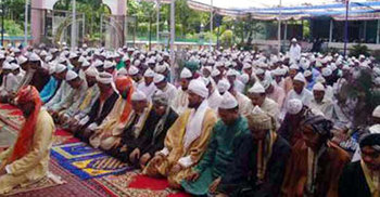 দিনাজপুরে ঈদের প্রধান জামাত বড়মাঠে