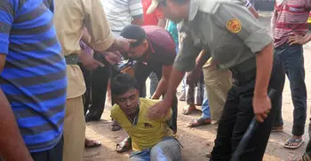 বেনাপোলে মলম পার্টির সদস্য আটক